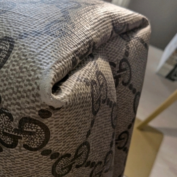 Gucci Supreme Tote Bag with Sherry Canvas Straps and COA - Picture 13 of 16